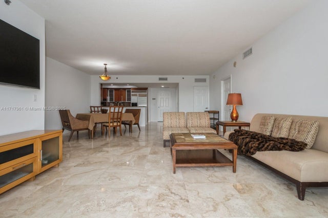 5 of 48 - 1819 Se 17th St 703, Fort Lauderdale, FL