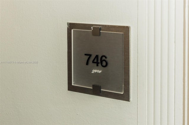 4 of 18 - 19201 Collins Ave 746, Sunny Isles Beach, FL
