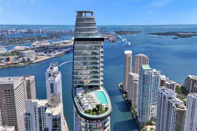 5 of 44 - 300 Biscayne Blvd Way 3704, Miami, FL
