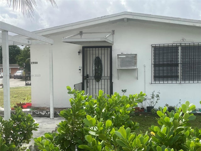5 of 38 - 2900 Davie Blvd, Fort Lauderdale, FL