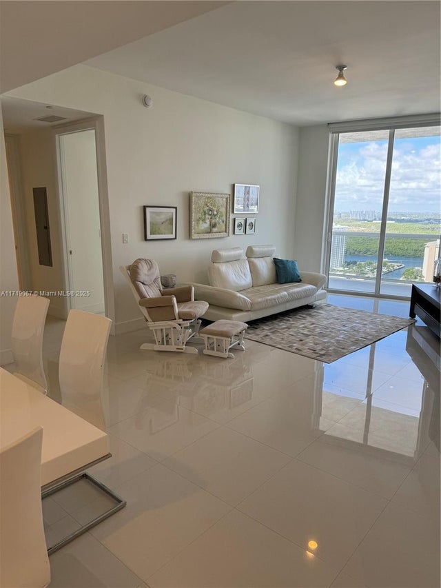 1 of 21 - 16001 Collins Ave 2605, Sunny Isles Beach, FL