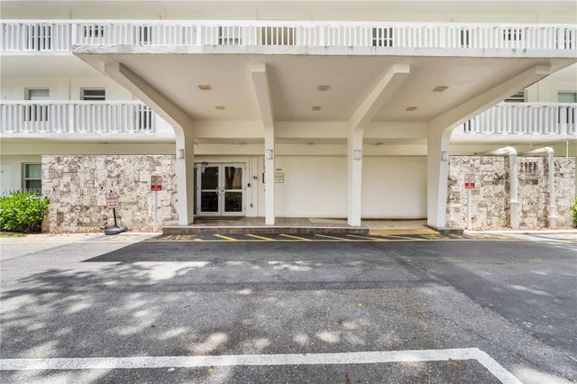 3 of 20 - 2555 Ne 11th St 303, Fort Lauderdale, FL