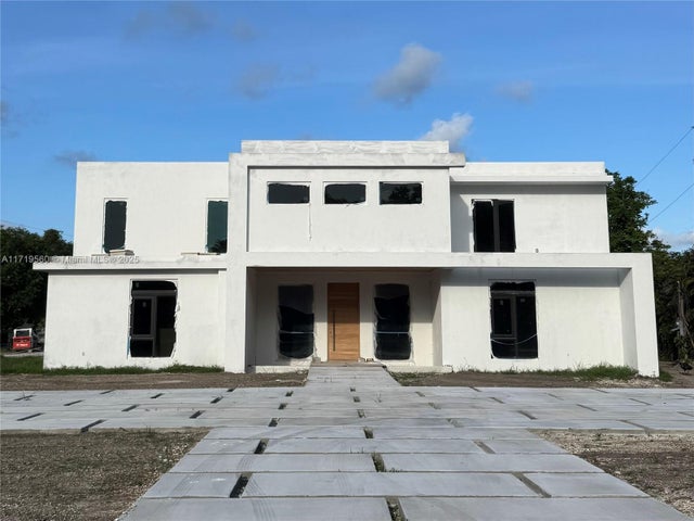 1 of 11 - 6190 Sw 128th St, Pinecrest, FL