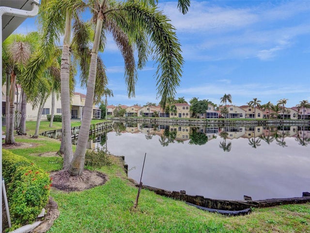 3 of 61 - 1046 Se 6th Ct, Dania Beach, FL