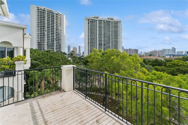 5 of 18 - 3700 Island Blvd Cph03, Aventura, FL