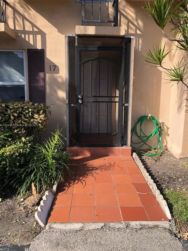 1 of 18 - 1951 Atlantic Shores Blvd 17, Hallandale Beach, FL