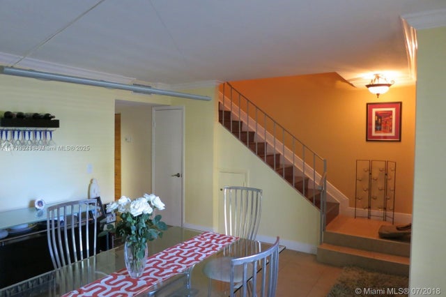 2 of 18 - 1951 Atlantic Shores Blvd 17, Hallandale Beach, FL