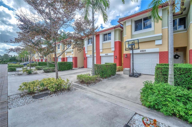 1 of 31 - 4923 Sw 66th Ter 4923, Davie, FL