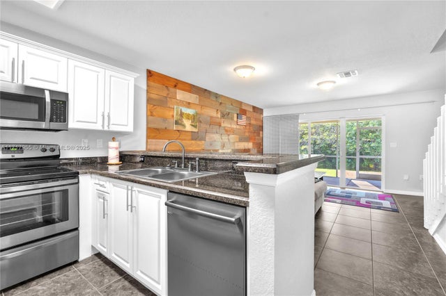 4 of 31 - 4923 Sw 66th Ter 4923, Davie, FL