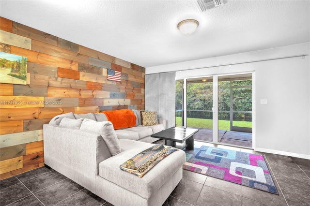 5 of 31 - 4923 Sw 66th Ter 4923, Davie, FL