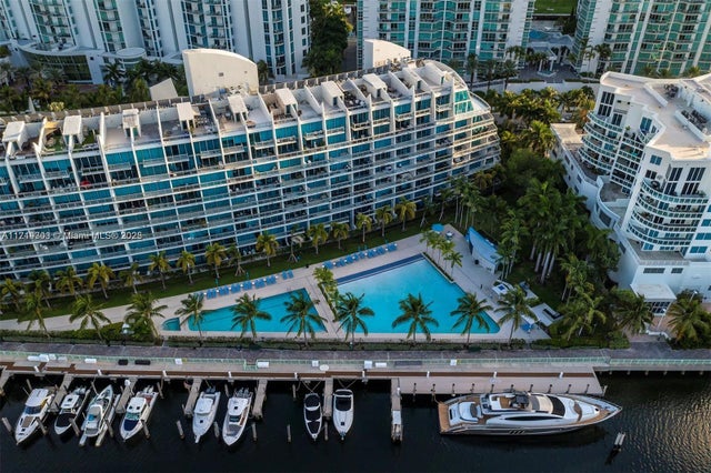 2 of 27 - 2950 Ne 188th St 406, Aventura, FL