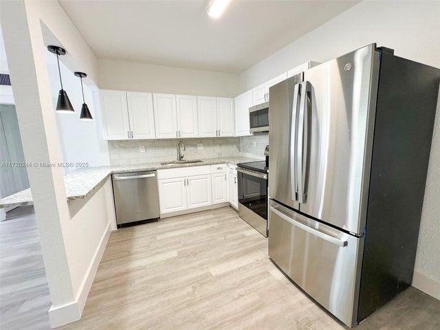 5 of 20 - 1240 Nw 122nd St, North Miami, FL