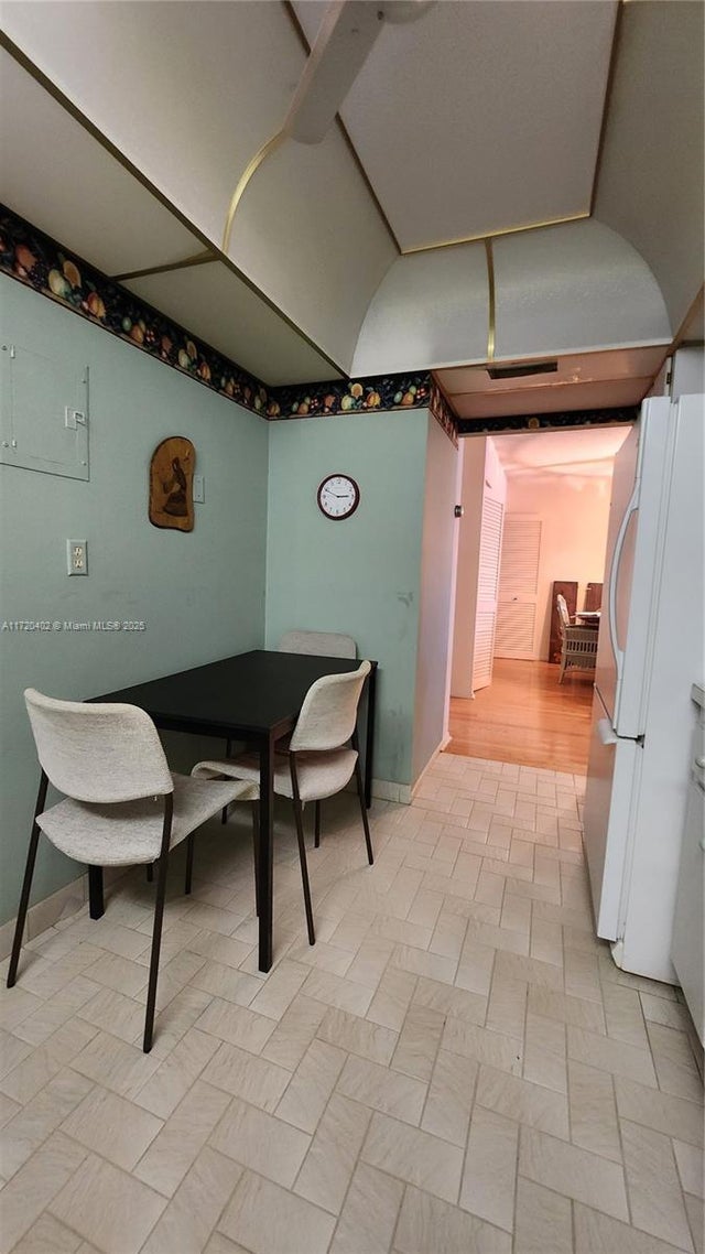 9511 Collins Ave 606, Surfside