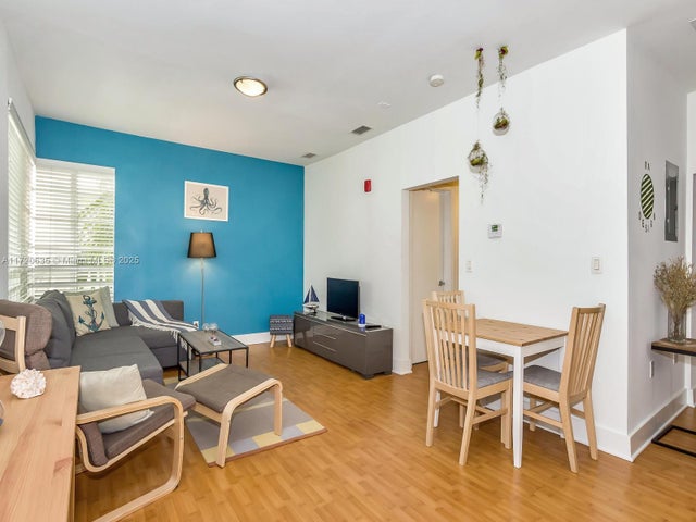 5 of 23 - 1000 Meridian Ave 15, Miami Beach, FL
