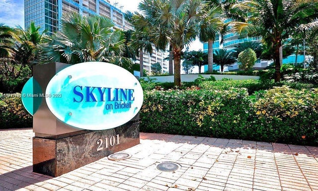 2 of 35 - 2101 Brickell Ave 2103, Miami, FL
