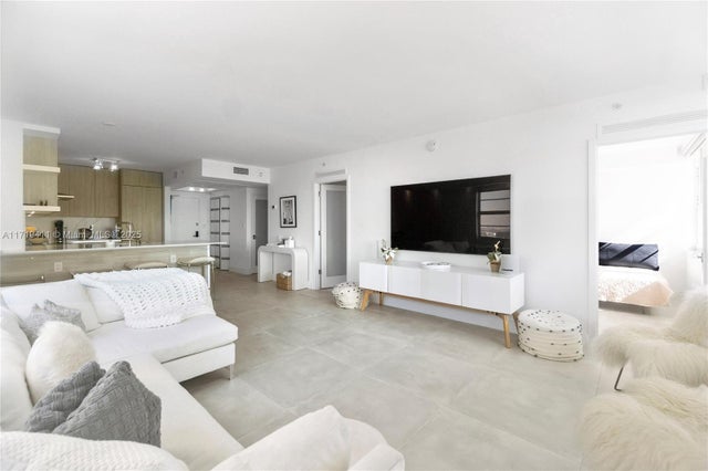 1 of 36 - 100 Lincoln Rd 1411, Miami Beach, FL