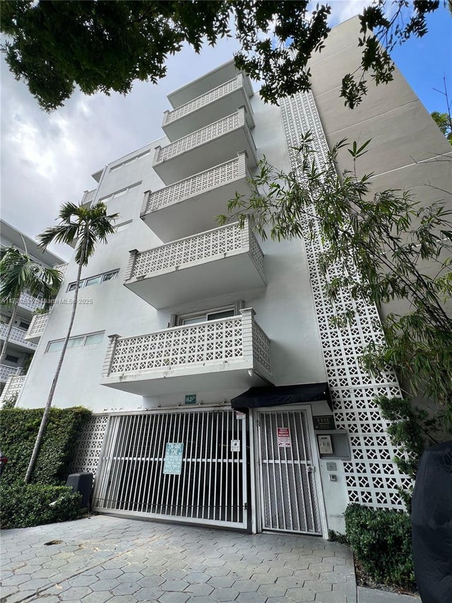 2 of 14 - 1620 West Ave 501, Miami Beach, FL