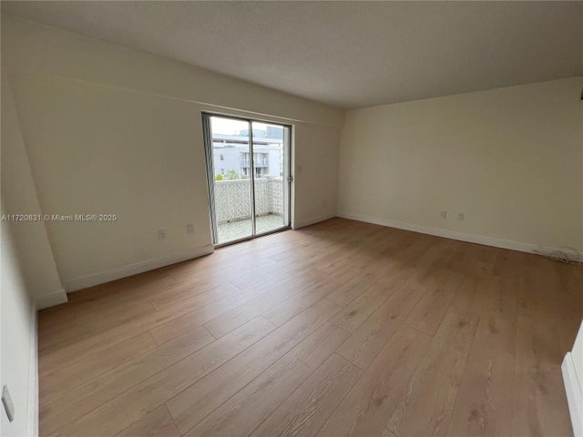 3 of 14 - 1620 West Ave 501, Miami Beach, FL