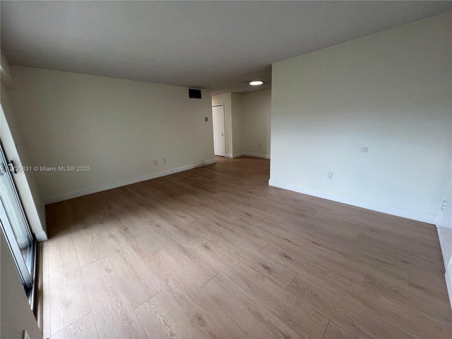 4 of 14 - 1620 West Ave 501, Miami Beach, FL