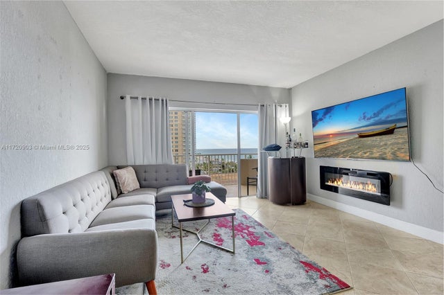 2 of 38 - 1950 S Ocean Dr. 6b, Hallandale Beach, FL