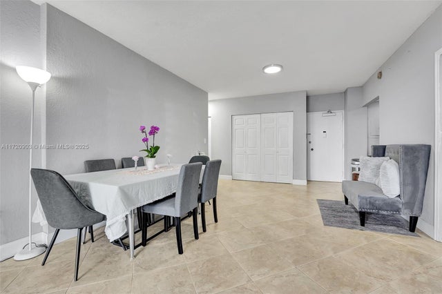 4 of 38 - 1950 S Ocean Dr. 6b, Hallandale Beach, FL