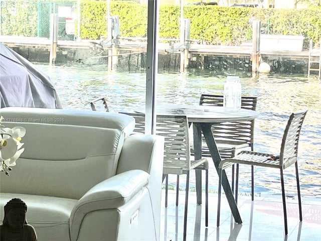 4 of 27 - 4000 Ne 170 St 102, North Miami Beach, FL