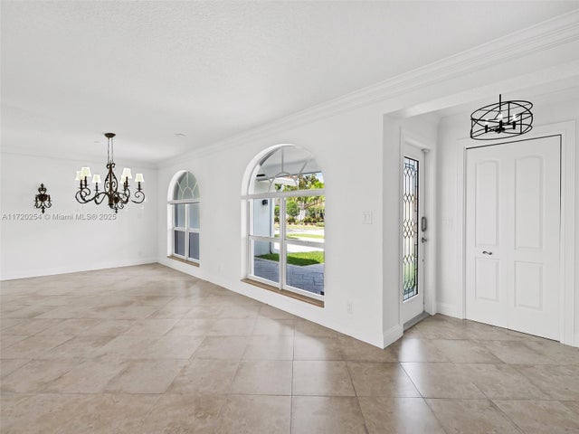 3 of 37 - 6301 Ne 20 Ter, Fort Lauderdale, FL