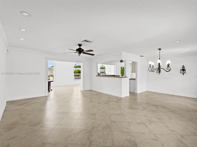 4 of 37 - 6301 Ne 20 Ter, Fort Lauderdale, FL