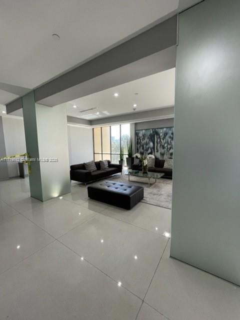 2 of 35 - 20379 W Country Club Dr 535, Aventura, FL