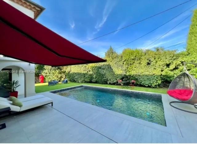 2 of 31 - 1 Rue Rolland Garros Aix, , PR