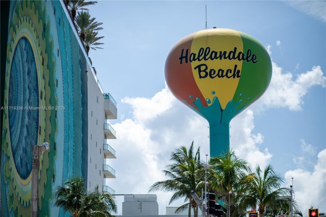 2 of 26 - 800 Parkview Dr 512, Hallandale Beach, FL