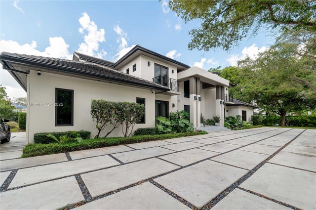 3 of 54 - 11200 Sw 60th Ave, Pinecrest, FL