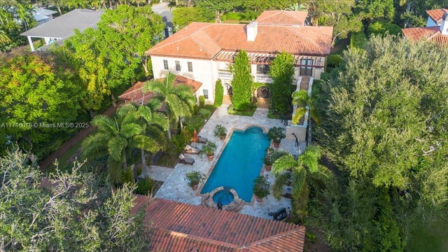 2 of 52 - 9940 W Suburban Dr, Pinecrest, FL