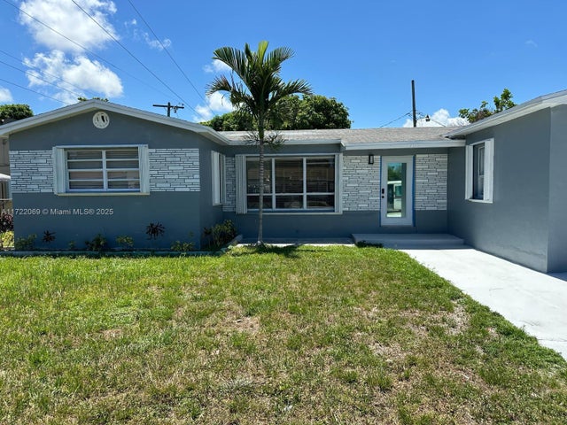 2 of 15 - 1510 S 24th Ave, Hollywood, FL