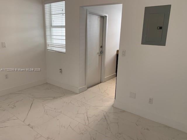 3 of 15 - 1000 Meridian Ave 23, Miami Beach, FL