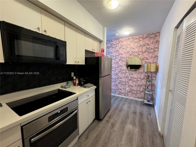 3 of 15 - 810 7 St 207, Miami Beach, FL