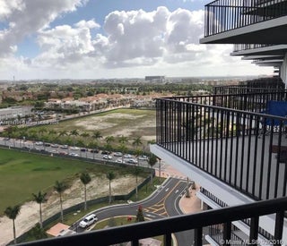 Photo of Listing #A11717355