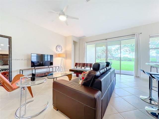 3 of 33 - 2857 Bellarosa Cir, Royal Palm Beach, FL