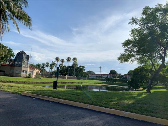 5 of 52 - 8710 Sw 3rd St 104, Pembroke Pines, FL