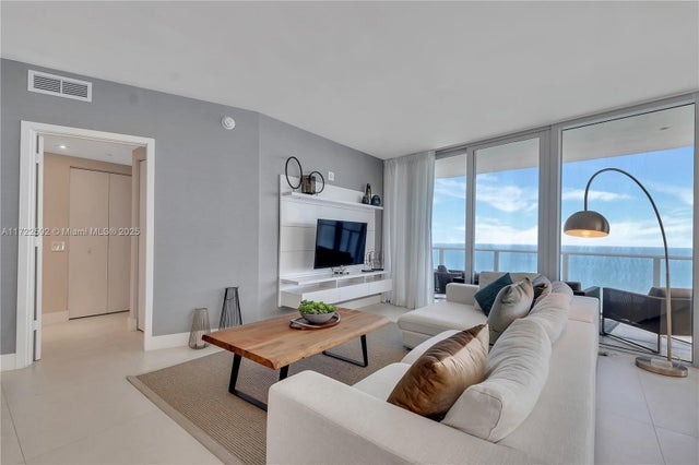 2 of 31 - 4111 S Ocean Dr 3601, Hollywood, FL