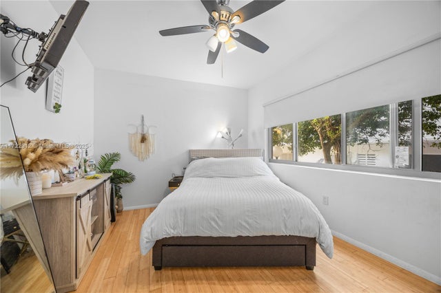 5 of 33 - 1840 James Ave 8, Miami Beach, FL