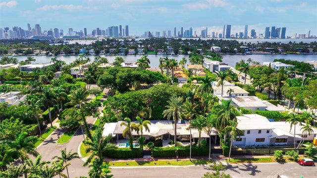 3 of 100 - 200 E Rivo Alto Dr, Miami Beach, FL