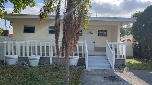 1 of 11 - 109 Sw 1st Ave, Hallandale Beach, FL