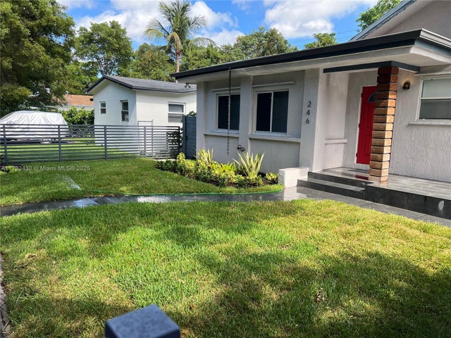 2 of 7 - 246 Nw 41st St, Miami, FL