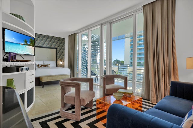 2 of 30 - 1437 Collins Ave Ph10, Miami Beach, FL