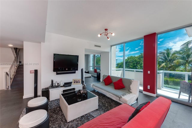 5 of 19 - 3801 Collins Ave Th-4, Miami Beach, FL