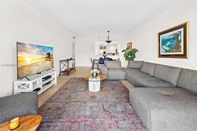 5 of 26 - 151 Crandon Blvd 320, Key Biscayne, FL