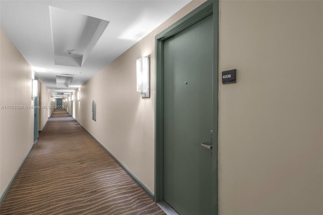 4 of 41 - 50 Biscayne Blvd 4208, Miami, FL