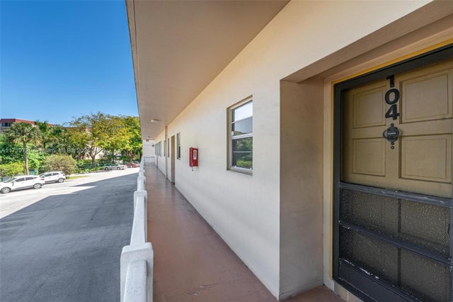 2 of 22 - 6731 Cypress Rd 104, Plantation, FL