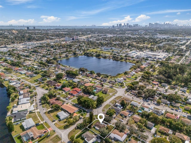 4 of 23 - 1201 Nw 87th St, Miami, FL